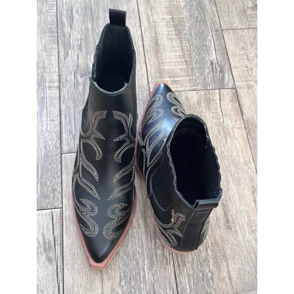 Mi.iM Miracle Miles Women's Black Leather Pointed Toe Bryce Western Boots Size 9 - Picture 2 of 7